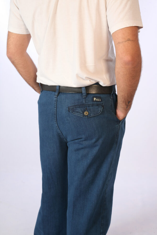 pantalón chino de hombre modelo C-1012 trasero