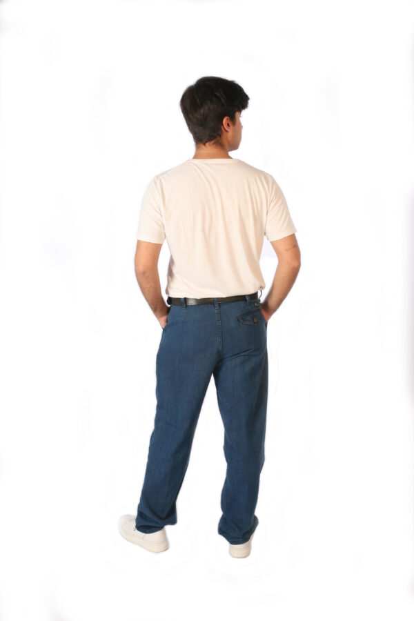 pantalón chino de hombre modelo C-1012 trasero